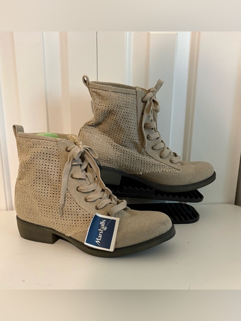 ROCKET DOG Beige Lace-Up Perforated Granny/Combat Ankle Boots